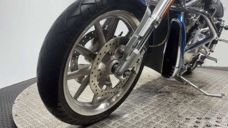 Harley-Davidson Street VROD VRSCR 2007 18K NEW MOT SERVICED RIDES WITHOUT FAULT 1130CC 52