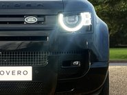 Land Rover Defender V8 18