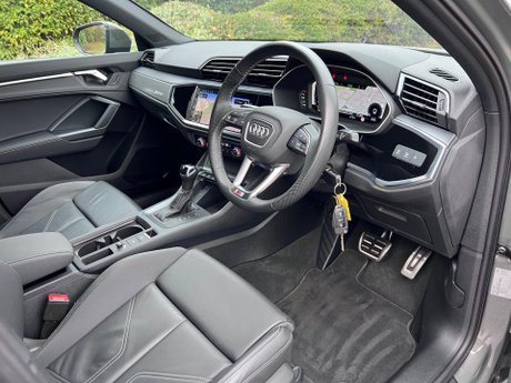 Audi Q3 1.5 TFSI CoD 35 S line Sportback S Tronic Euro 6 (s/s) 5dr 19