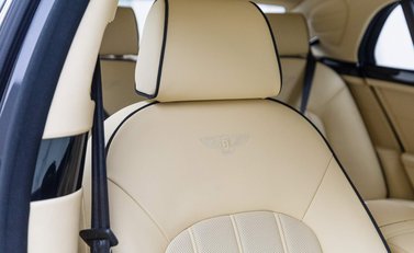 Bentley Mulsanne V8 7