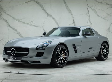 Mercedes-Benz SLS AMG GT 1