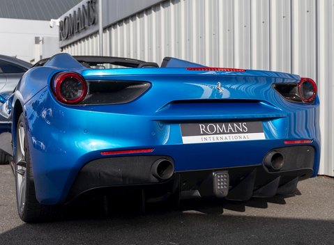 Ferrari 488 Spider 26