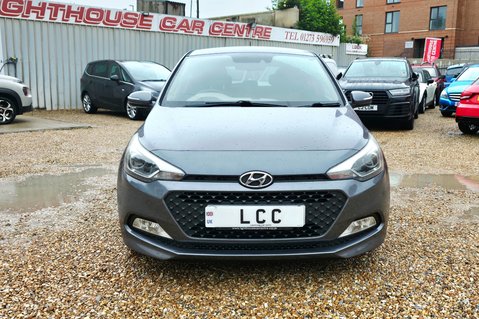 Hyundai i20 1.4 GDI PREMIUM LOOK! ONLY 26000 MILES! STUNNING CAR! 4