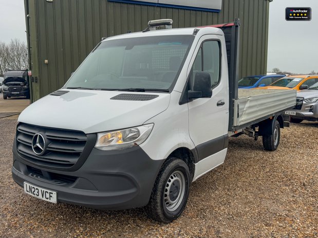 Mercedes-Benz Sprinter Dropside LWB L3 Progressive 315 Air Con Tow Bar EURO 6 SELECT 2
