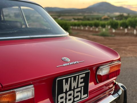 Alfa Romeo 2000 GT VELOCE 12