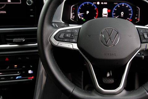 Volkswagen T-Roc STYLE TSI DSG 12