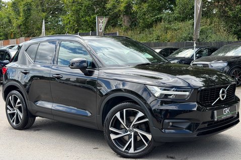 Volvo XC40 D4 R-DESIGN PRO AWD 1