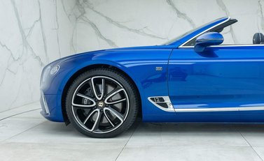 Bentley Continental GT W12 Convertible First Edition 33