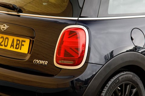 Mini Hatch COOPER CLASSIC 9
