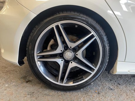 Mercedes-Benz A Class 2.1 A220 CDI AMG Night Edition 7G-DCT Euro 6 (s/s) 5dr 25