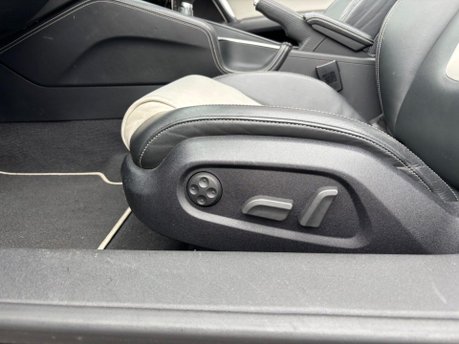 Audi TT 2.5 TFSI Roadster 2dr Petrol Manual quattro Euro 5 (340 ps) 8