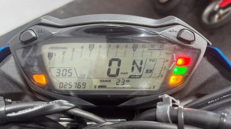 Suzuki GSX-S GSR750 2017 25K NAKED BIKE 750CC MOT WARRANTY 44