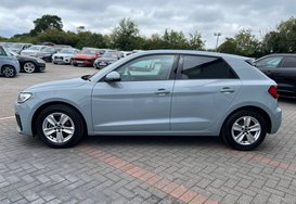 Audi A1 SPORTBACK 1.0 TFSI TECHNIK 12