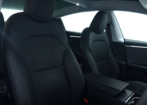 Tesla Model 3 Saloon 4dr Electric Auto RWD (208 ps) 38