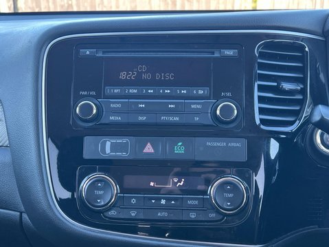 Mitsubishi Outlander DI-D 3 28