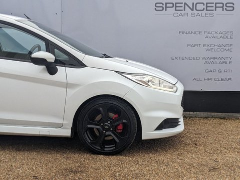 Ford Fiesta ST-3 8