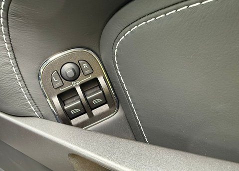 Aston Martin Vantage 4.7 V8 Euro 5 (420) 2dr 18