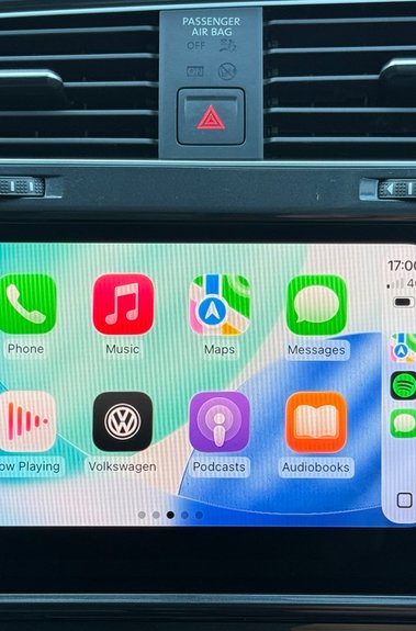 Volkswagen Golf MATCH TDI - 1 OWNER - 11 SERVICES - VAT QUALIFYING - APPLE CAR PLAY 