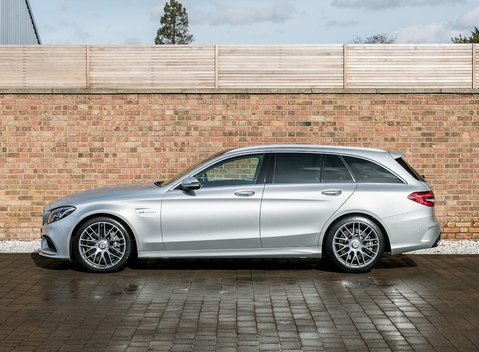 Mercedes-Benz C Class C63 Estate 29