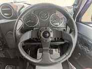Land Rover Defender 2.2 Defender 90 Hard Top TD 4WD 5dr 55
