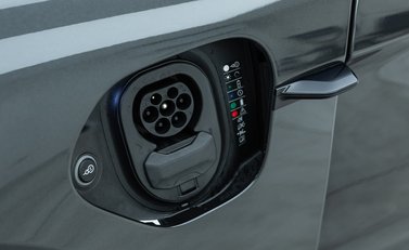 Porsche Taycan TURBO S 37