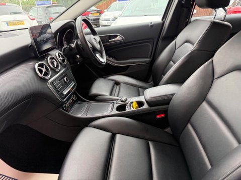 Mercedes-Benz A Class 1.5 A180d Sport (Premium) 7G-DCT Euro 6 (s/s) 5dr 32