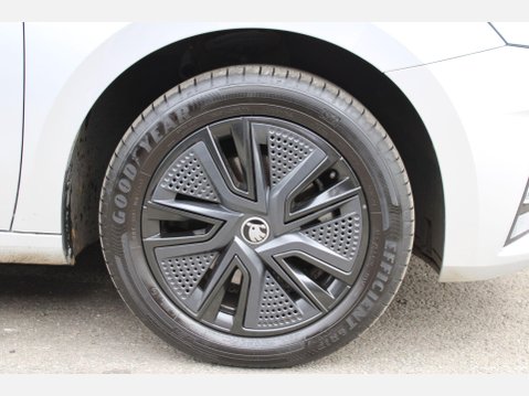 Skoda Fabia DESIGN EDITION TSI DSG 14