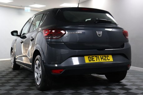 Dacia Sandero ESSENTIAL SCE 29