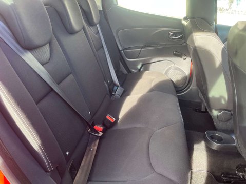 Renault Clio 1.1 Clio Dynamique MediaNav 5dr 29