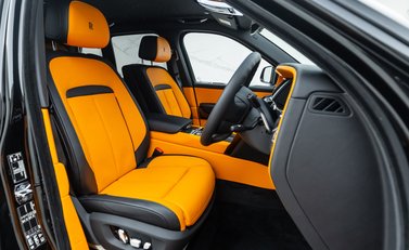Rolls-Royce Cullinan Black Badge 12
