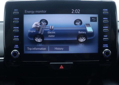 Toyota Yaris 1.5 Yaris Design HEV CVT 5dr 27