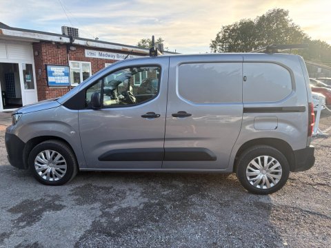 Peugeot Partner BLUEHDI PROFESSIONAL L1 11