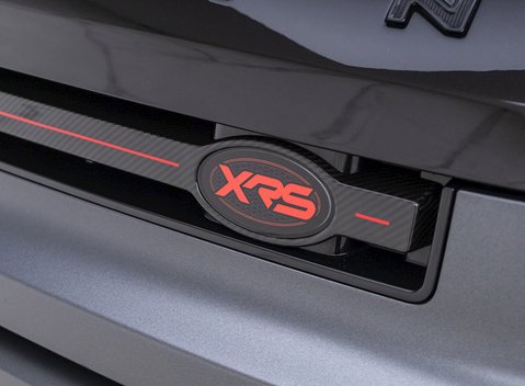 Land Rover Defender 110 V8 P525 URBAN XRS 35