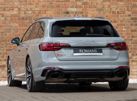 Audi RS4 Avant 3