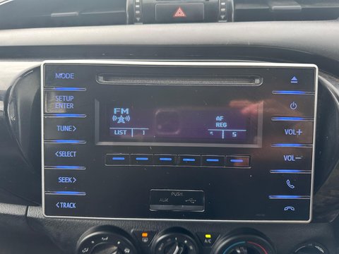 Toyota Hilux ACTIVE 4WD D-4D DCB 12