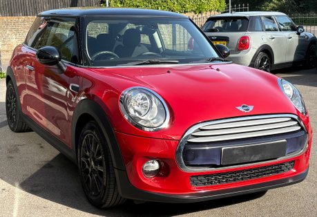 Mini Hatch Cooper 1.5 Automatic Chili / Media XL 3 door - SAT NAV - CONNECTED 14