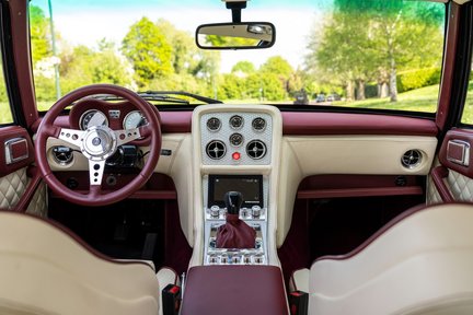 Jensen Interceptor Interceptor R Supercharged 16