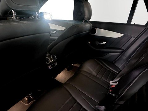 Mercedes-Benz GLC 2.0 GLC220d AMG Line (Premium) SUV 5dr Diesel G-Tronic+ 4MATIC Euro 6 (s/s) 19