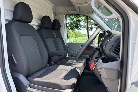 MAN TGE 3.160 Lwb Curtain Side Truck - Air Con / Cruise / 3.5t Towing 4