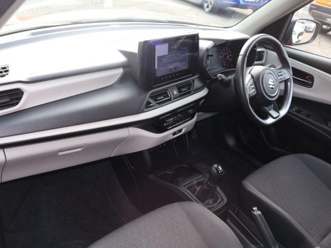 Suzuki Swift 1.2 MHEV Motion Euro 6 (s/s) 5dr 14