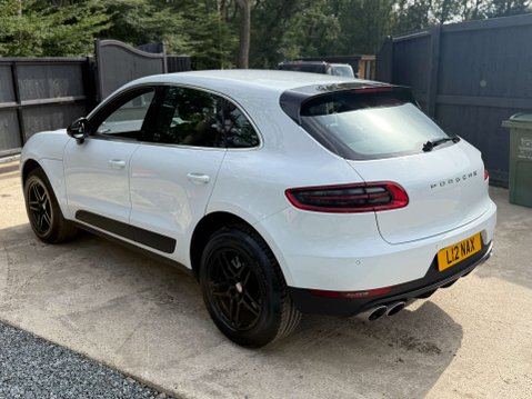 Porsche Macan 3.0 Macan S D Semi-Auto 4WD 5dr 22