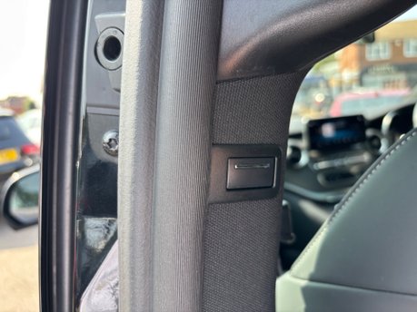 Mercedes-Benz V Class 2.0 V300d AMG Line MPV 5dr Diesel G-Tronic+ Euro 6 (s/s) LWB (237 ps) 15