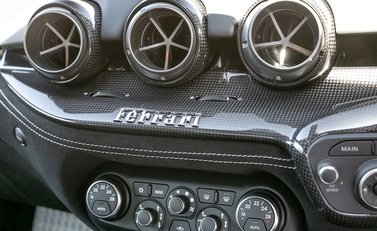 Ferrari F12 Berlinetta 16