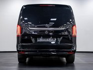 Mercedes-Benz V Class 2.0 V300d AMG Line MPV 5dr Diesel G-Tronic+ Euro 6 (s/s) XLWB (237 ps) 9