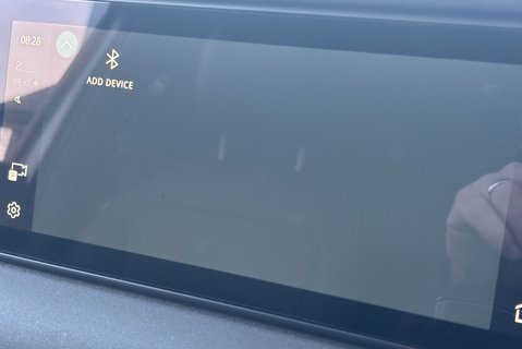 Land Rover Defender 90 D250 Hard Top SE MHEV 18