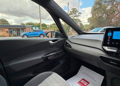 Volkswagen ID.3 Pro Performance 58kWh Life Hatchback 5dr Electric Auto (204 ps) 22