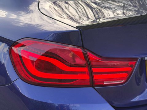BMW M4 3.0 M4 Competition Edition Package Semi-Auto 2dr 22