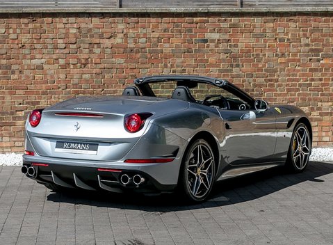 Ferrari California T 9