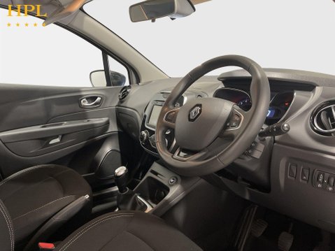 Renault Captur 1.5 dCi ENERGY Iconic SUV 5dr Diesel Manual Euro 6 (s/s) (90 ps) 12