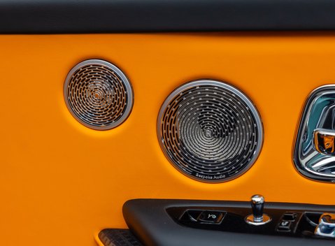 Rolls-Royce Cullinan BLACK BADGE 28